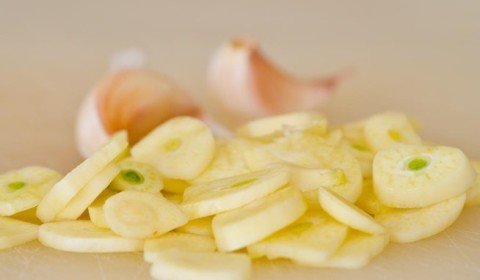 garlic for yeast infection