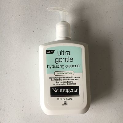 neutrogena ultra gentle hydrating cleanser